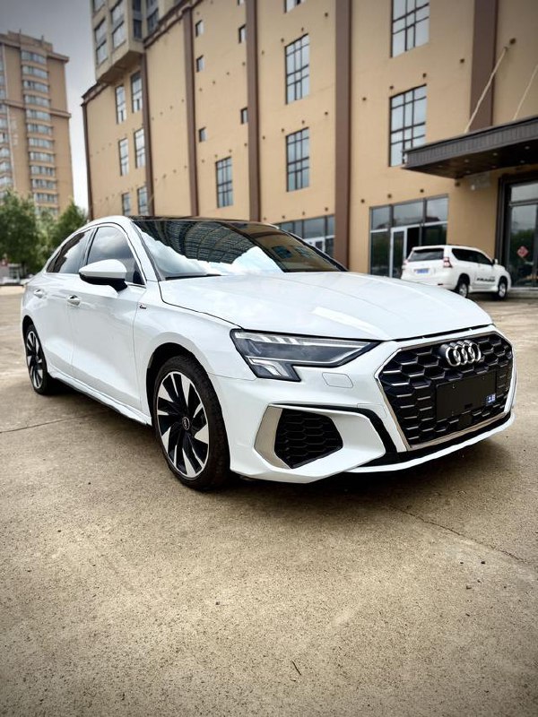 Audi A3 Sportback 35 TFSI фото 2