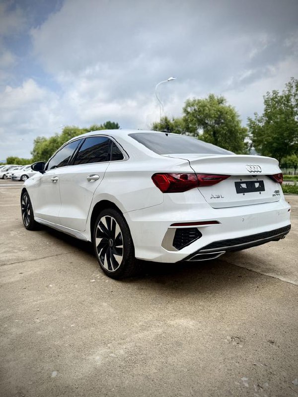 Audi A3 Sportback 35 TFSI фото 5