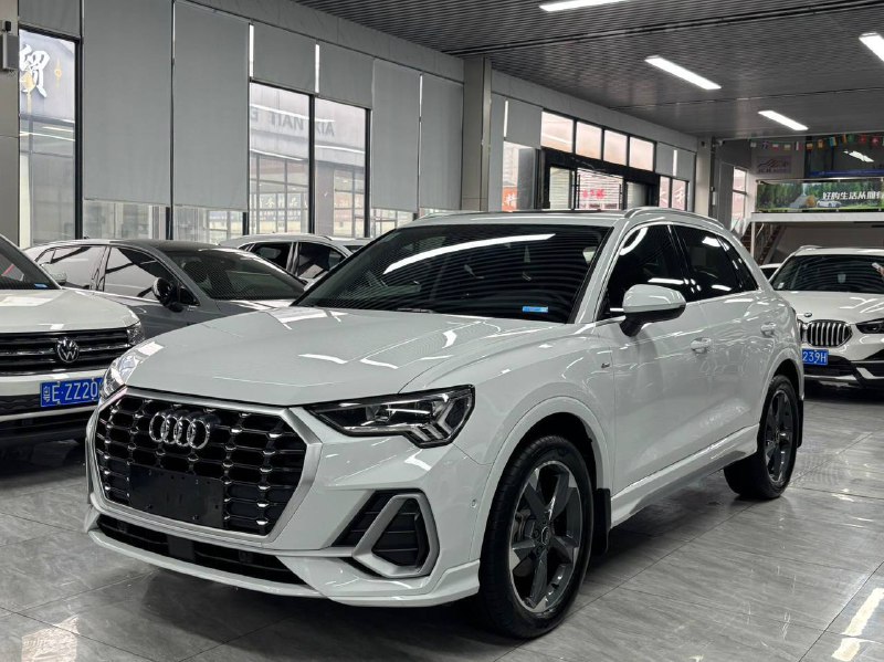 Audi Q3 35 TFSI Fashion Dynamic фото 1