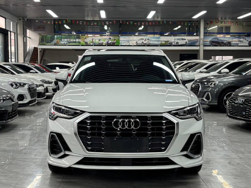 Audi Q3 35 TFSI Fashion Dynamic фото 3