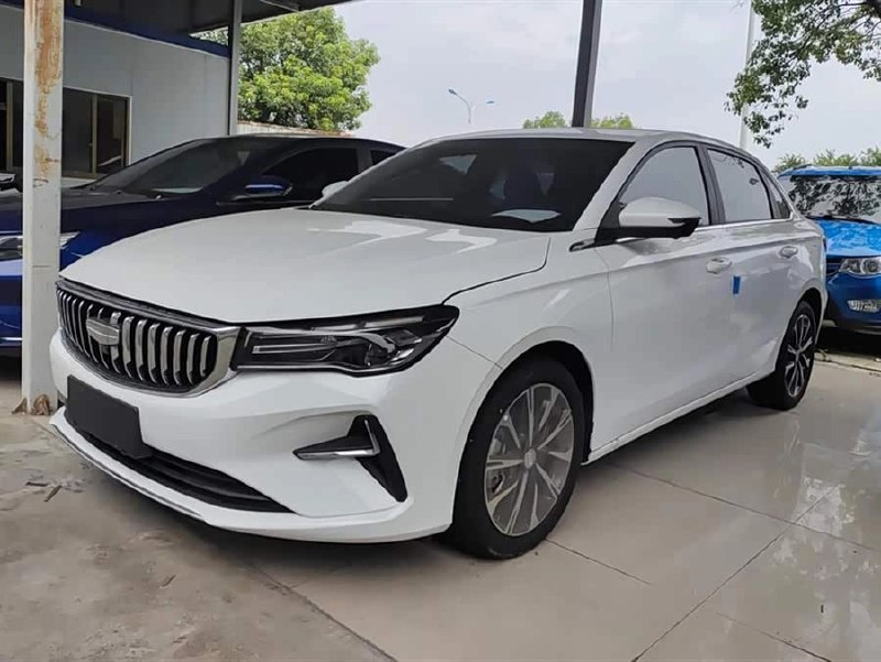 Geely Emgrand 1.5L Premium Edition фото 1