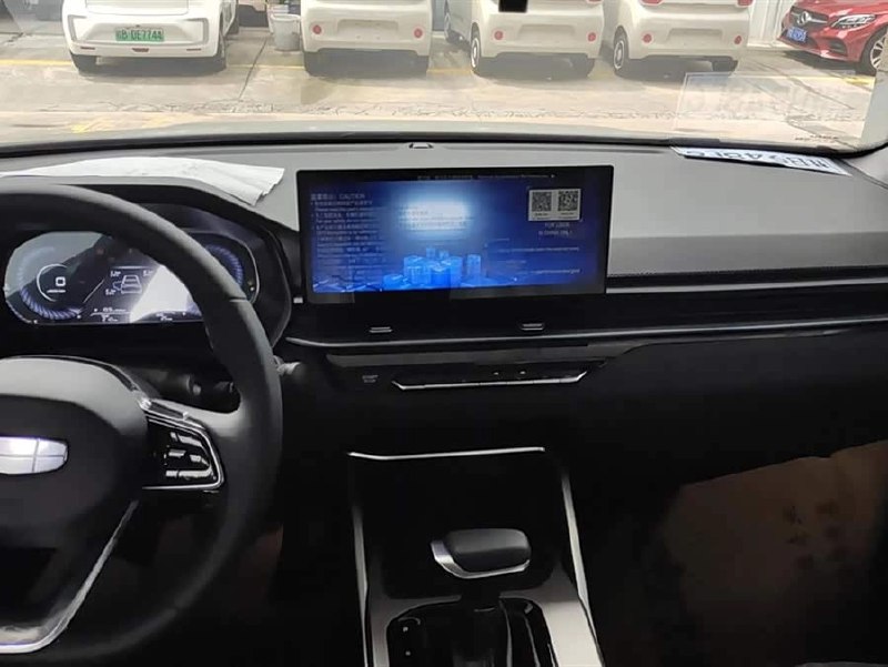 Geely Emgrand 1.5L Premium Edition фото 8