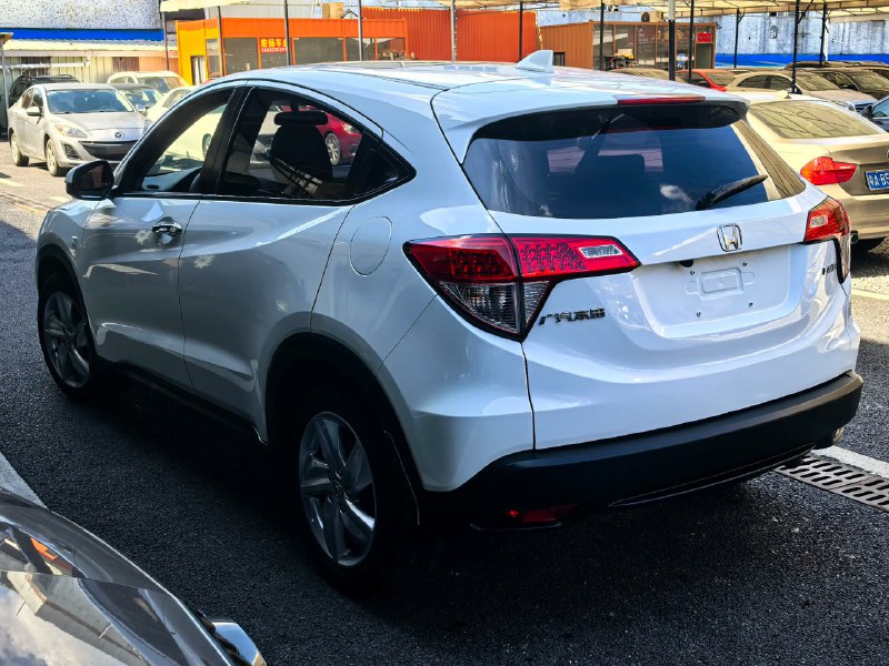 Honda Vezel 1.5L CVT фото 3