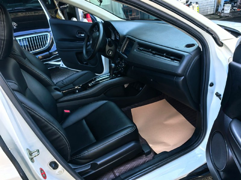 Honda Vezel 1.5L CVT фото 7