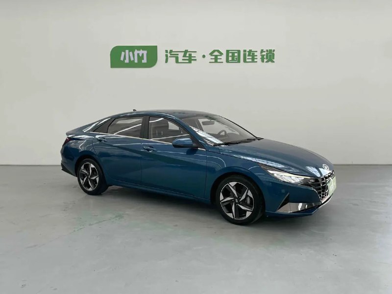 Hyundai Elantra GLX Elite фото 3