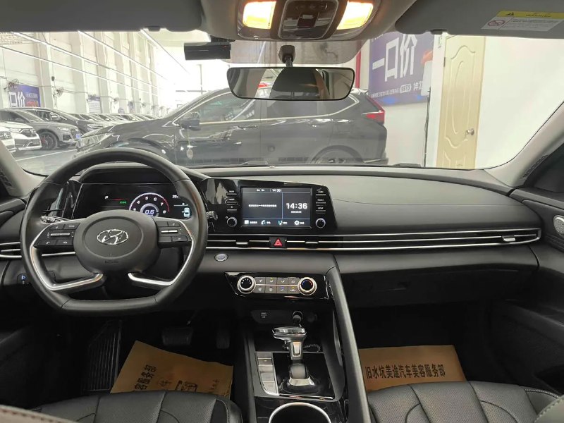 Hyundai Elantra GLX Elite фото 7