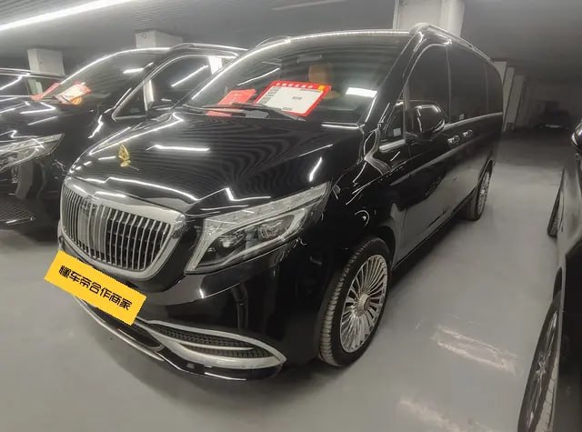 Mercedes-Benz V 260 Pilot Edition фото 1