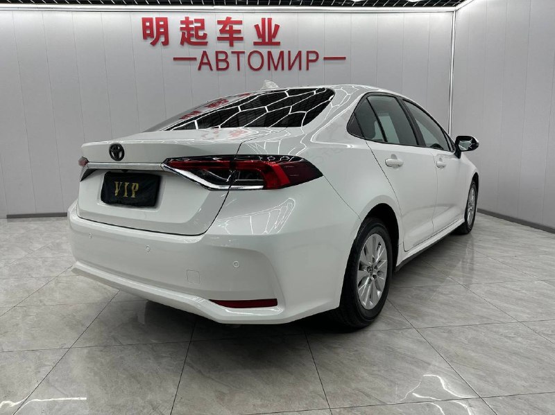 Toyota Corolla 1.5L CVT фото 4