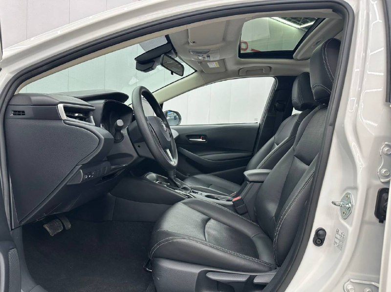Toyota Corolla 1.5L CVT фото 8