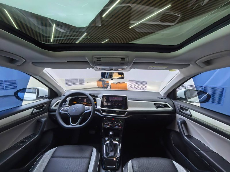 Volkswagen T-Roc 280TSI DSG фото 8