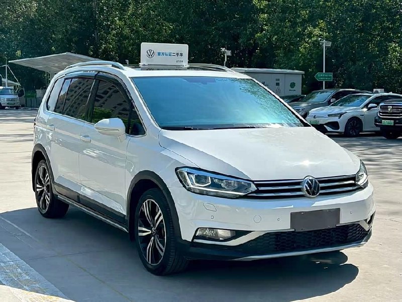 Volkswagen Touran-L 280TSI фото 3